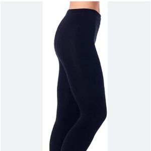 ✅4/$25✅GMI New Women’s Seamless light weight Fleece leggings! Size XLarge!